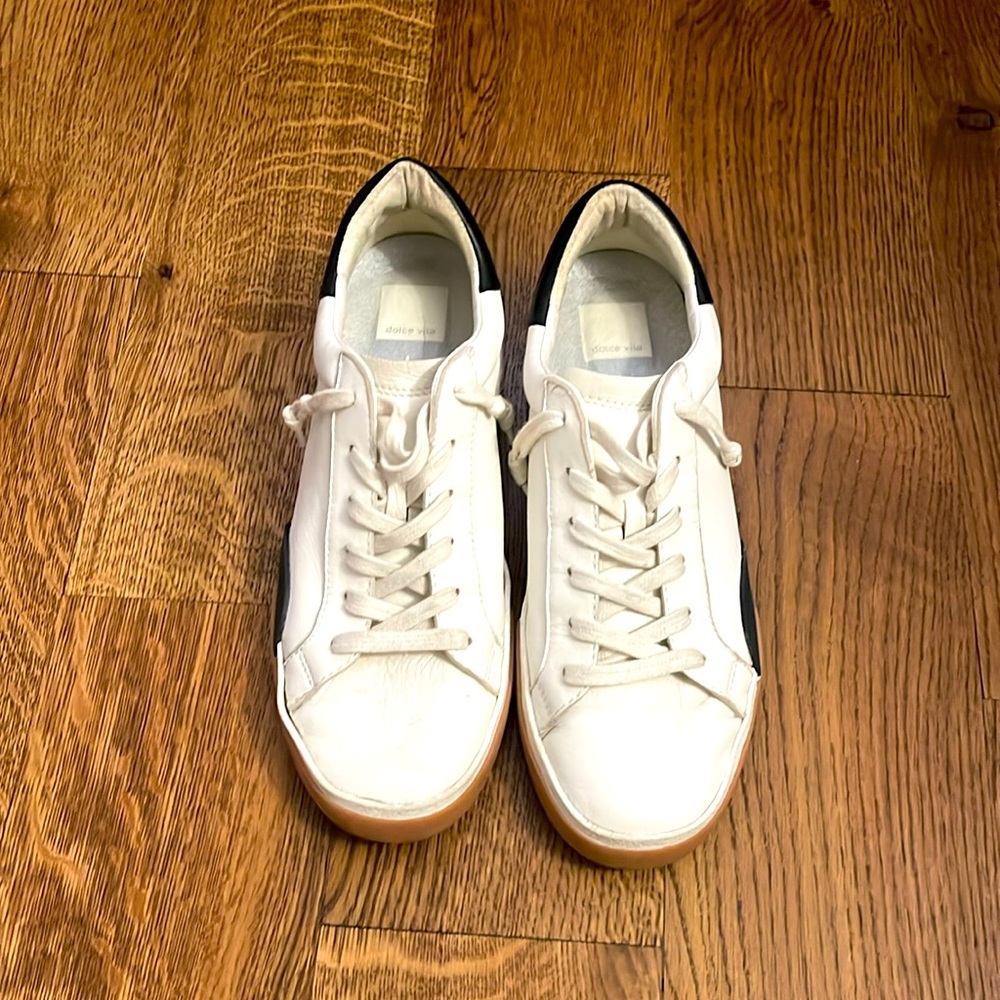 Dolce Vita tennis shoe